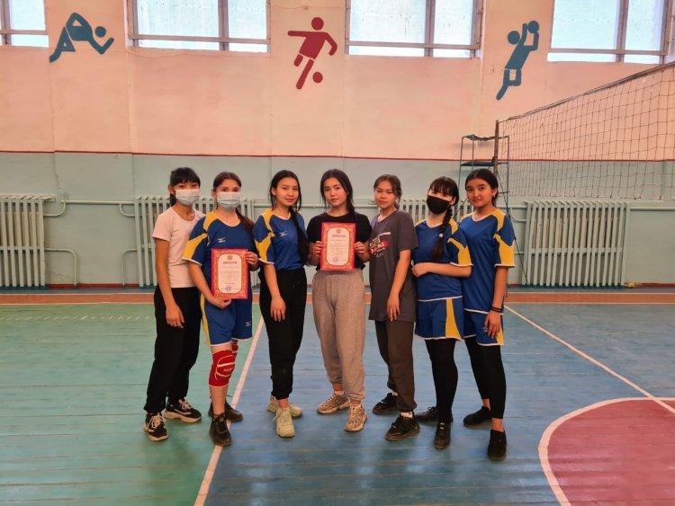 Қыздар арасындағы спорттық ойындардан жүлделі І-орынды  қыздар командасы жеңіп алды!