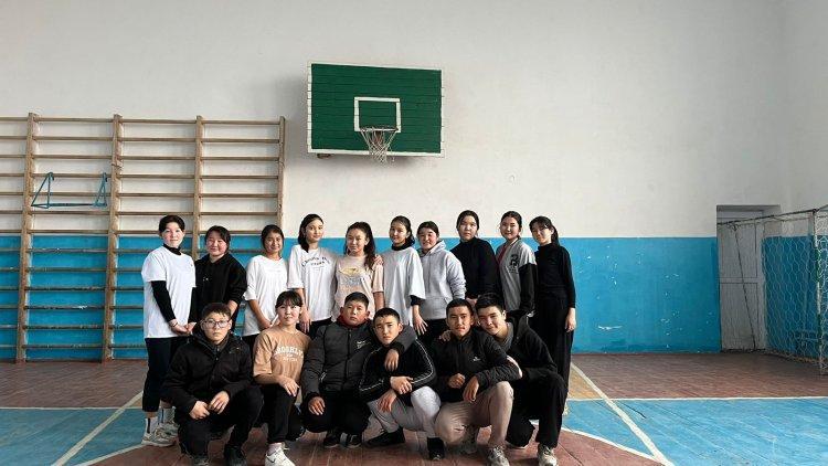 Спорт жаңалықтары!?BASKETBALL?  сынып аралық жарыс өтті!  1орын 10 сынып 2орын 9"а"сыныбы 3орын 8 "а" және 9"б"