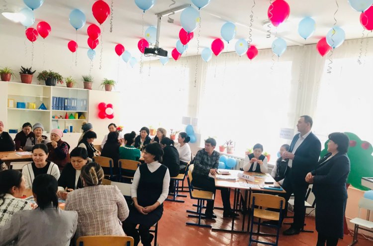 Абай орта мектебінде кәсіподақ мүшелері кезекті бастауыш кәсіподақ ұйымының 2021-2023 жылдарға жасалған Ұжымдық келісім шарттың орындалуы және бастауыш кәсіподақ ұйымының есеп беру-сайлау жиналысы.