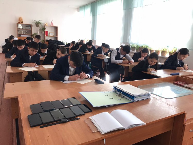 9 сынып оқушыларынан ББЖМ ға дайындық тестілеу өтіп жатыр.