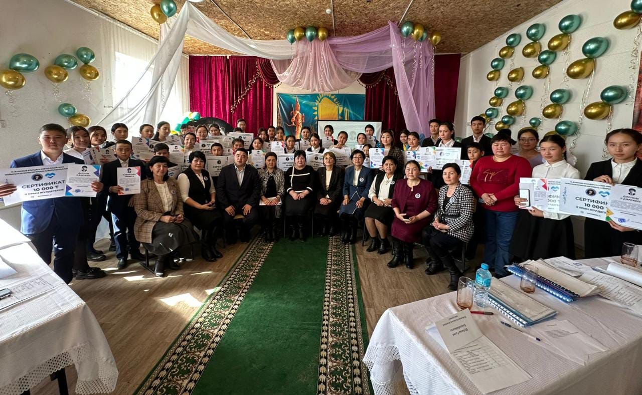 Мағжан Жұмабаев шығармашылығына эссе жазу номинациясы бойынша І-ДӘРЕЖЕЛІ ДИПЛОМ ЛЕСХАН АЛЬБИНА есімді қыздарымызға бұйырды.